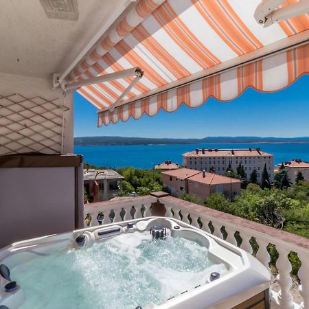 Beautiful Apartment In Crikvenica With Jacuzzi Exterior foto